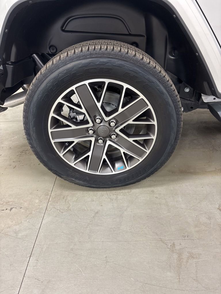 Used 2023 Jeep Wrangler Sahara 4xe w/ Cold Weather Group image 42