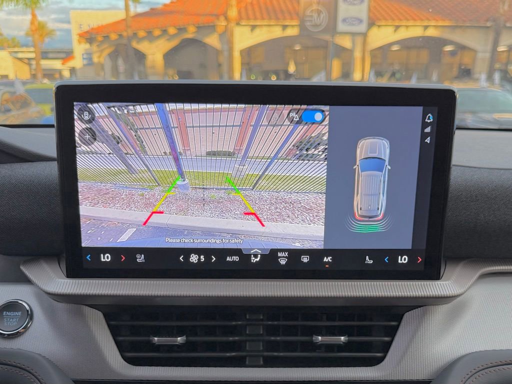 New 2026 Ford Explorer Active RWD image 24
