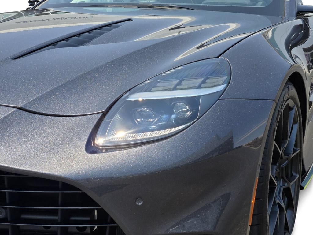 New 2025 Aston Martin Vanquish RWD image 5