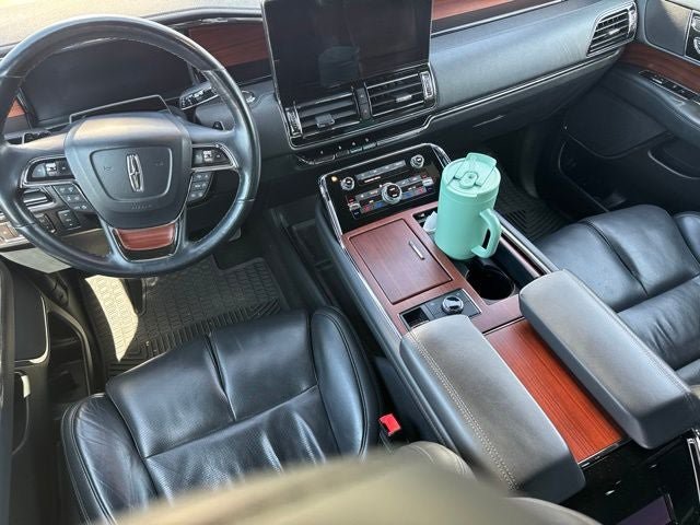 Used 2023 Lincoln Navigator Reserve AWD/4WD image 28