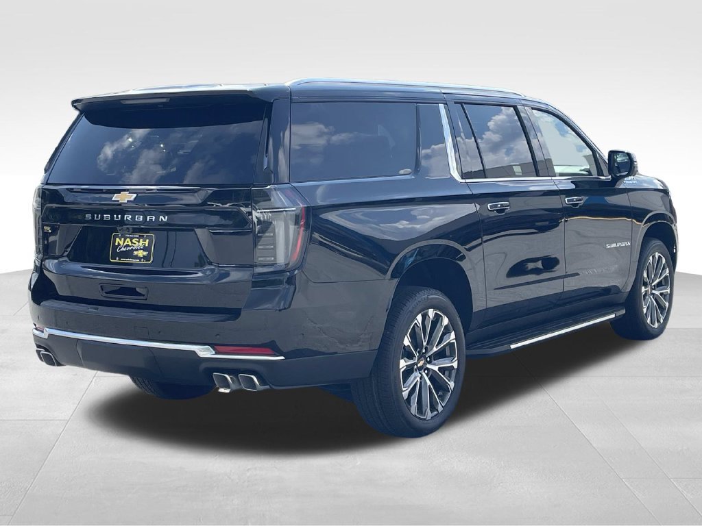 New 2026 Chevrolet Suburban High Country w/ Sun And Tow Package AWD/4WD image 3