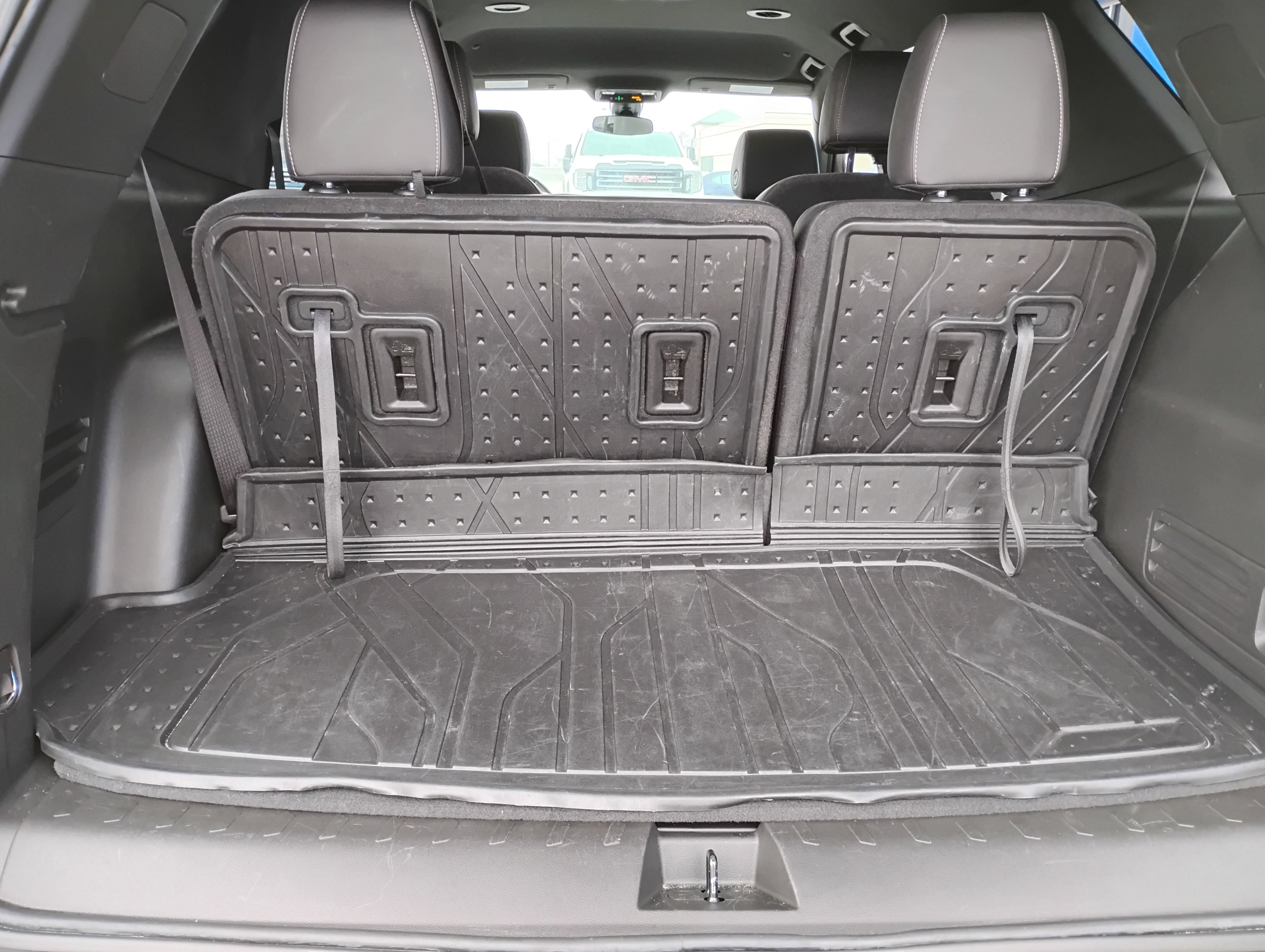 Used 2023 Chevrolet Traverse LT w/ LPO, Floor Liner Package image 22