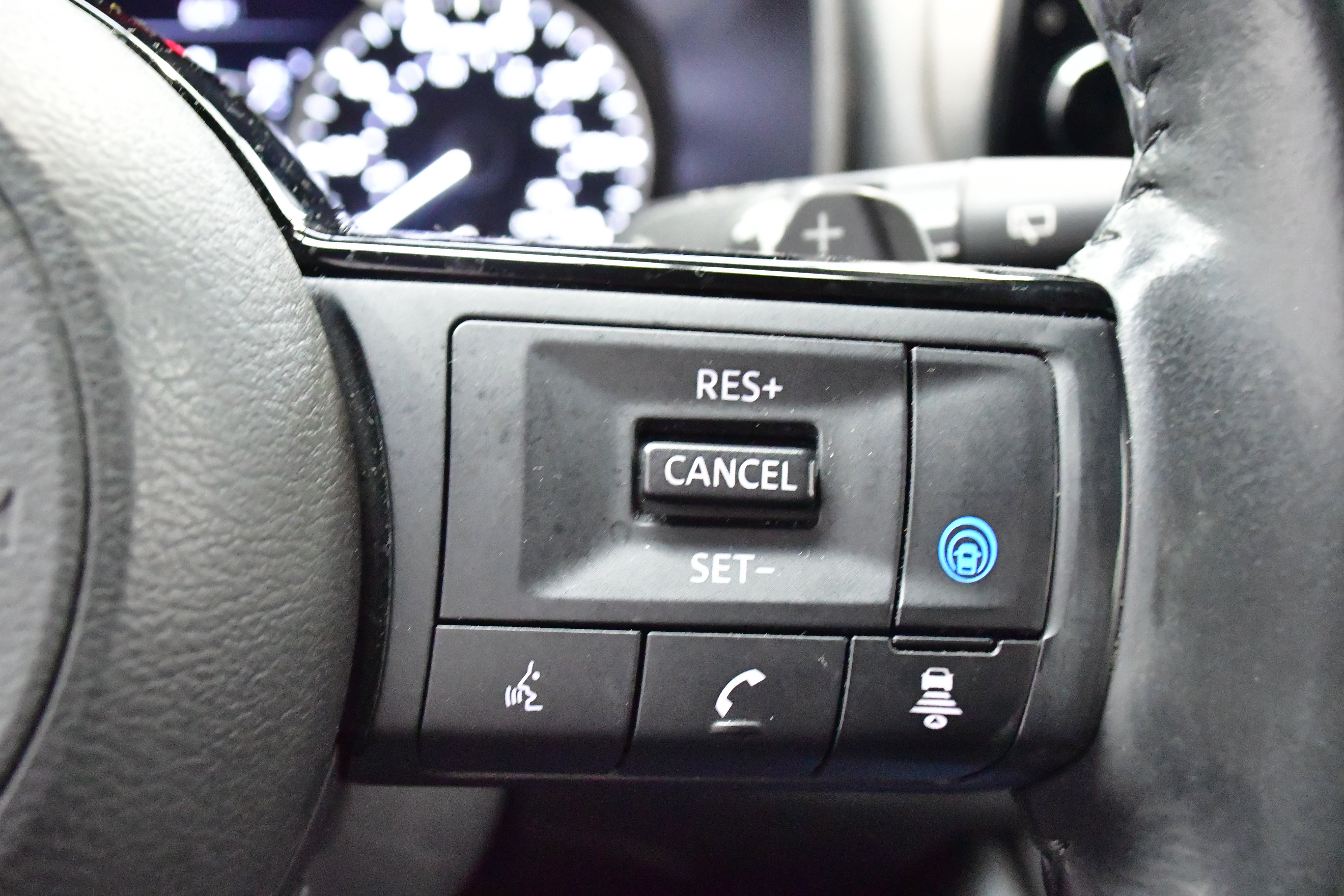 Used 2023 Nissan Rogue SL w/ SL Premium Package image 46