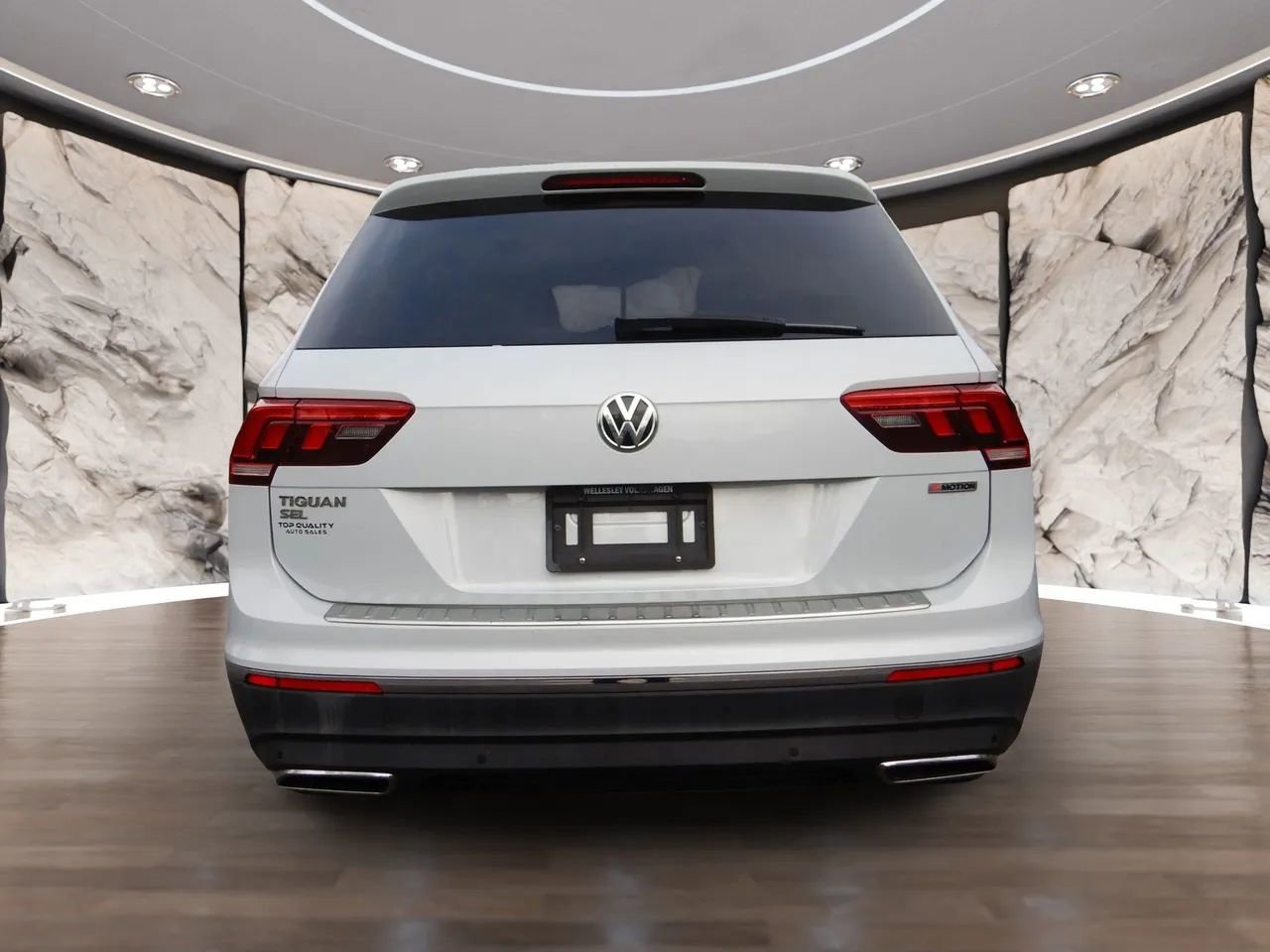 Used 2019 Volkswagen Tiguan SEL Premium AWD/4WD image 7