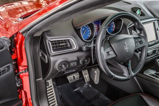 Used 2015 Maserati Ghibli RWD image 26