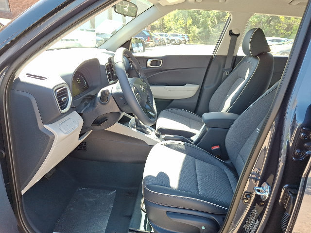 New 2026 Hyundai Venue SEL FWD image 13
