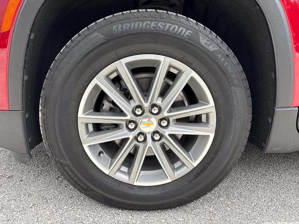 Used 2022 Chevrolet Traverse LT FWD image 14