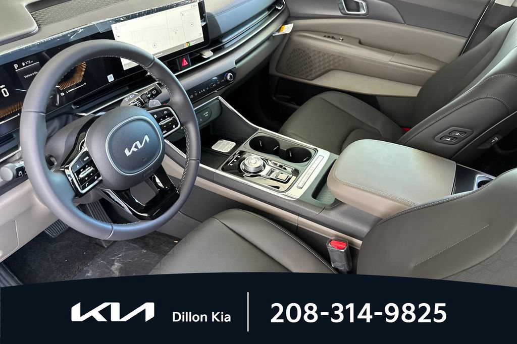 New 2026 Kia Carnival EX FWD image 11
