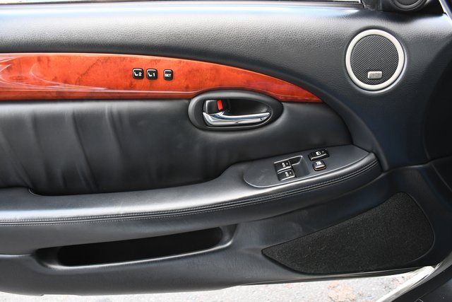 Used 2004 Lexus SC 430 Convertible image 20