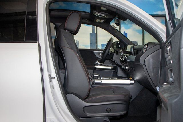 Certified 2023 Mercedes-Benz GLB 250 4MATIC image 23
