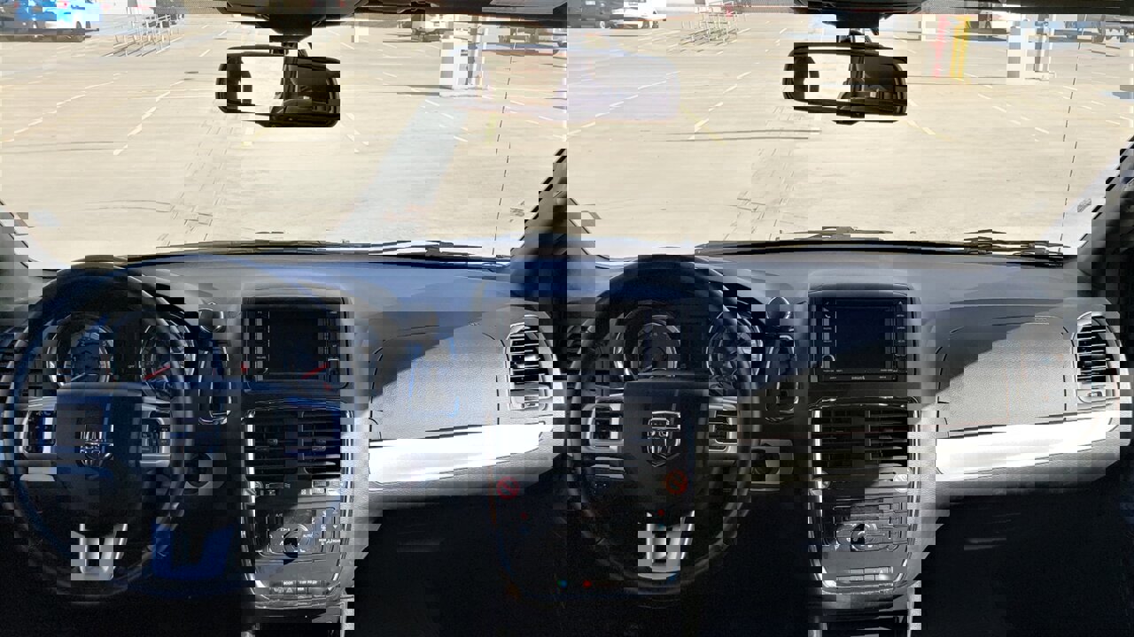 Used 2017 Dodge Grand Caravan GT FWD image 12