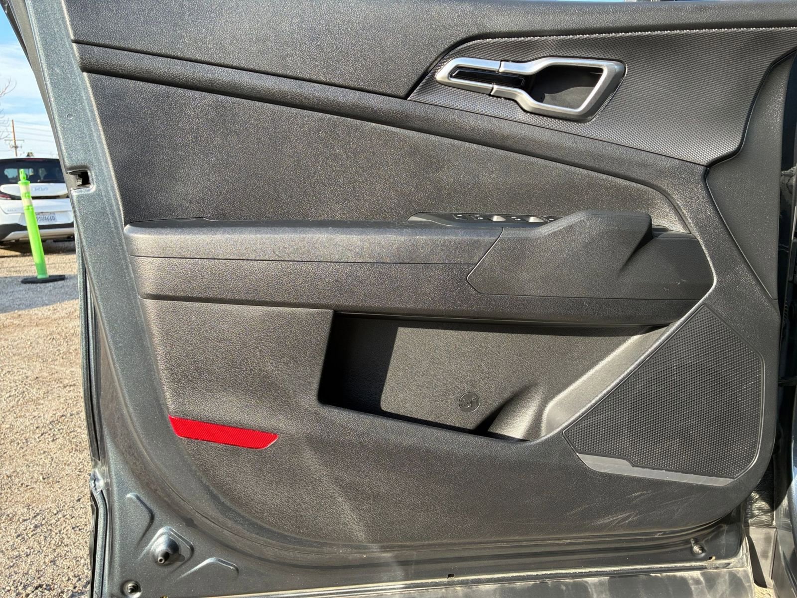 Used 2025 Kia Sportage LX image 18