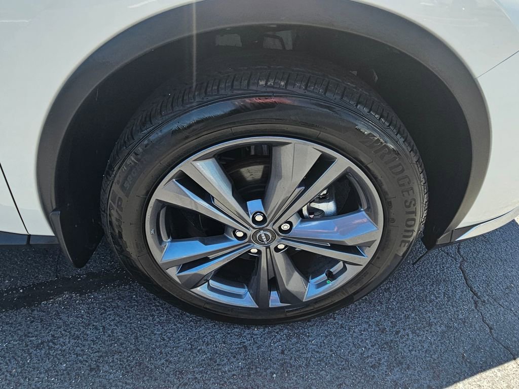Certified 2024 Nissan Murano Platinum w/ Cargo Package FWD image 10
