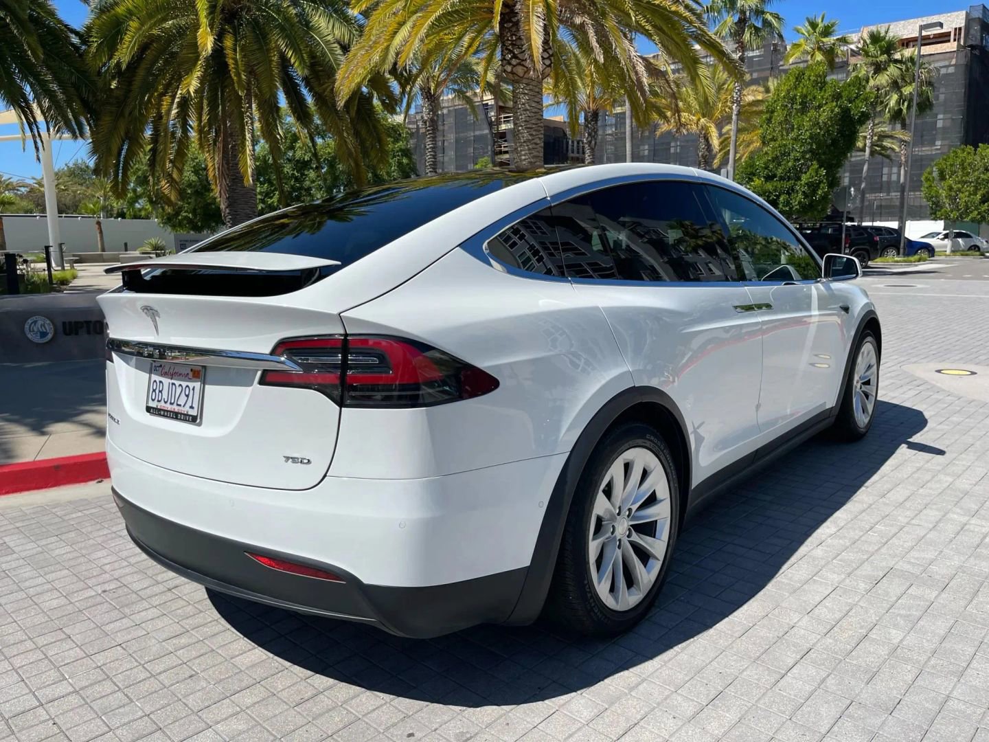Used 2018 Tesla Model X 75D image 13