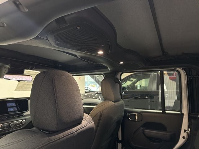 New 2026 Jeep Gladiator Sport AWD/4WD image 37