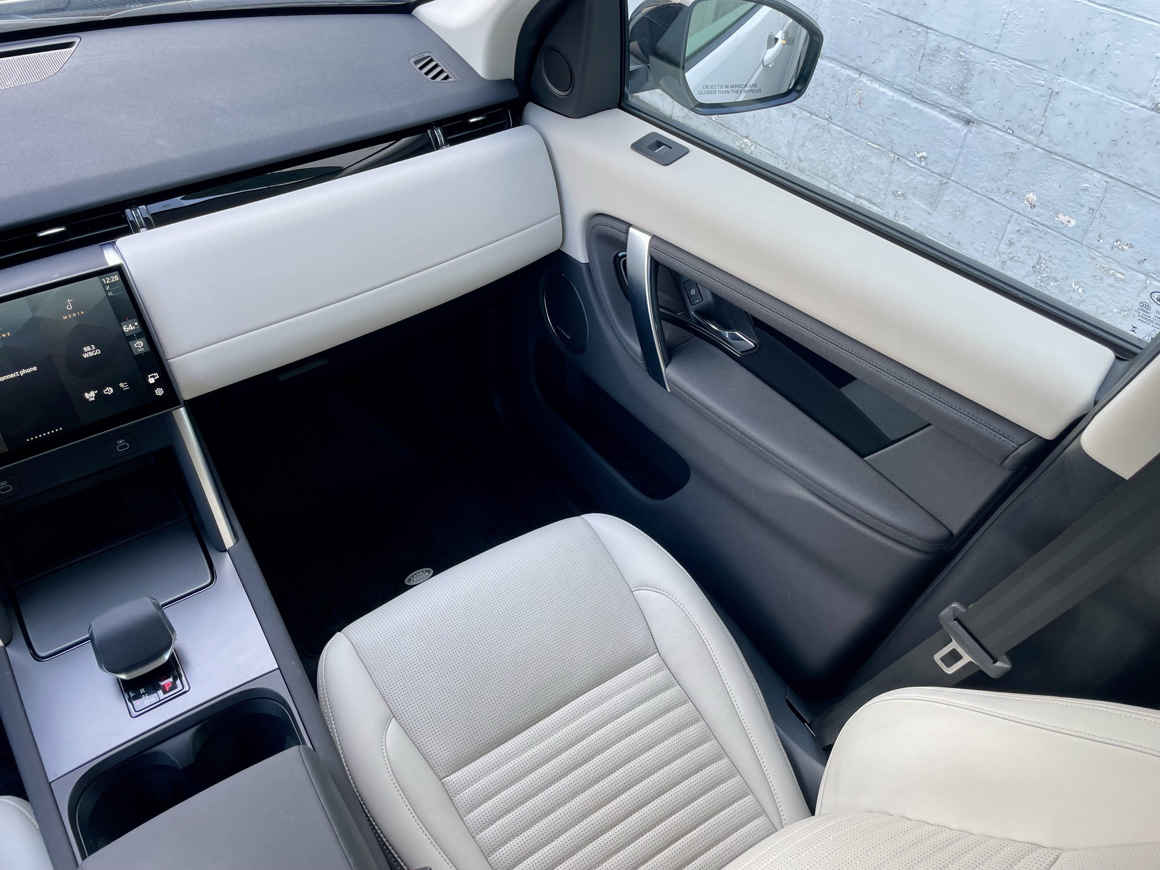 Certified 2024 Land Rover Discovery Sport S image 18