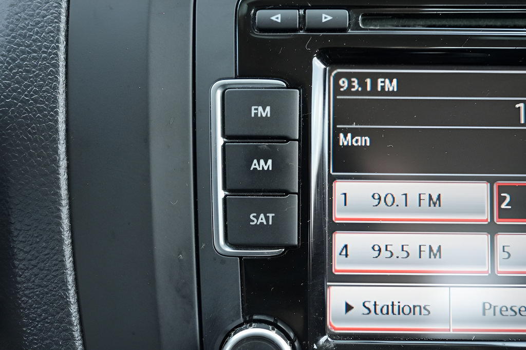 Used 2012 Volkswagen Jetta SE FWD image 32