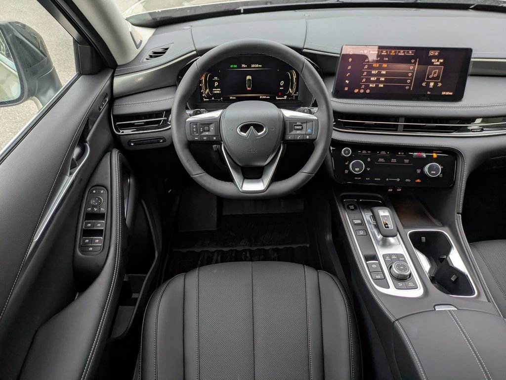 New 2026 INFINITI QX60 Luxe w/ Cargo Package image 18