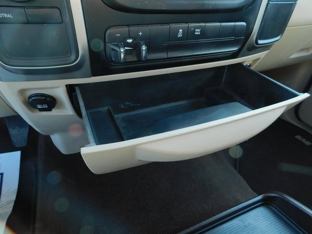 Used 2016 RAM 2500 SLT image 31