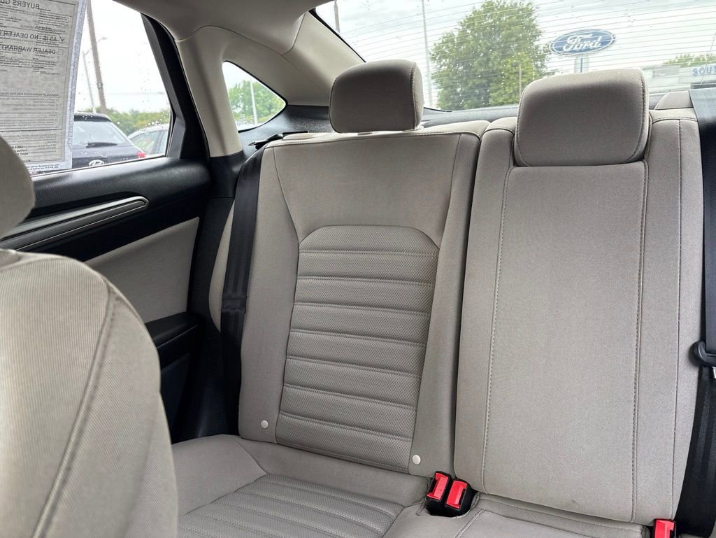 Used 2018 Ford Fusion S FWD image 35