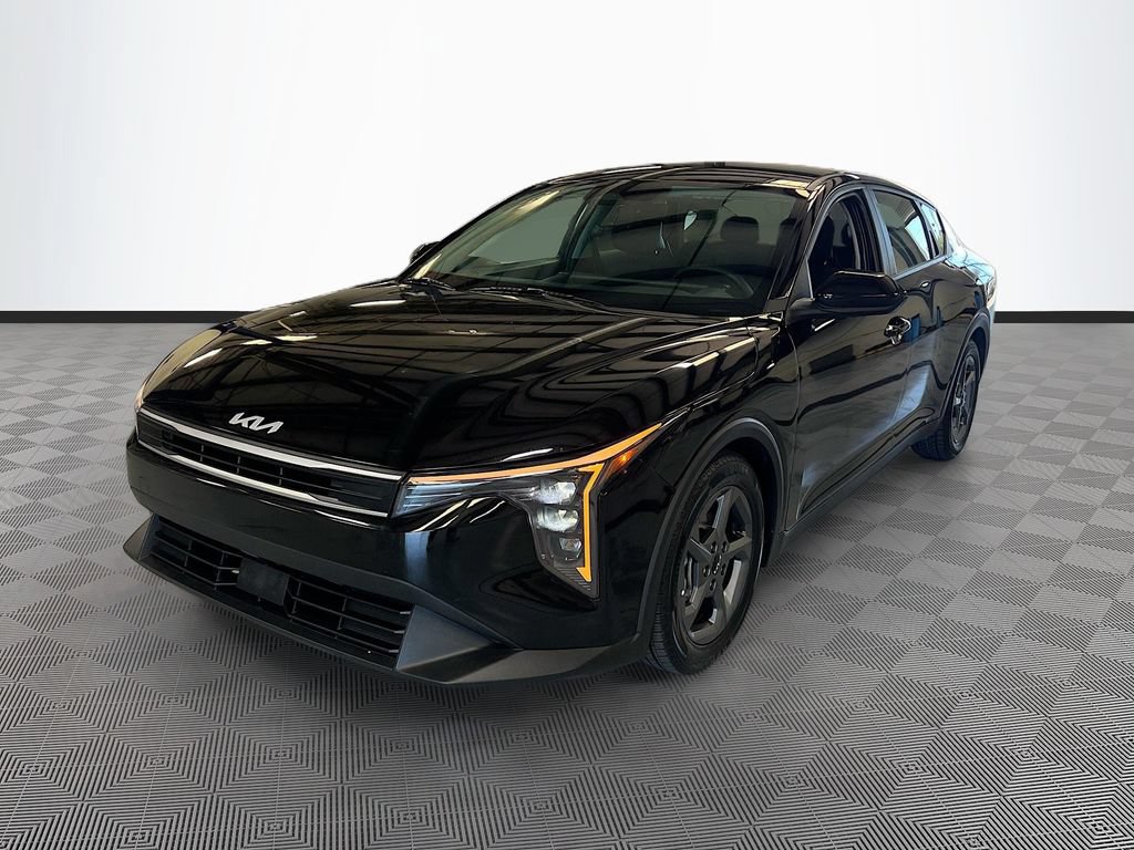 Used 2025 Kia K4 FWD image 3