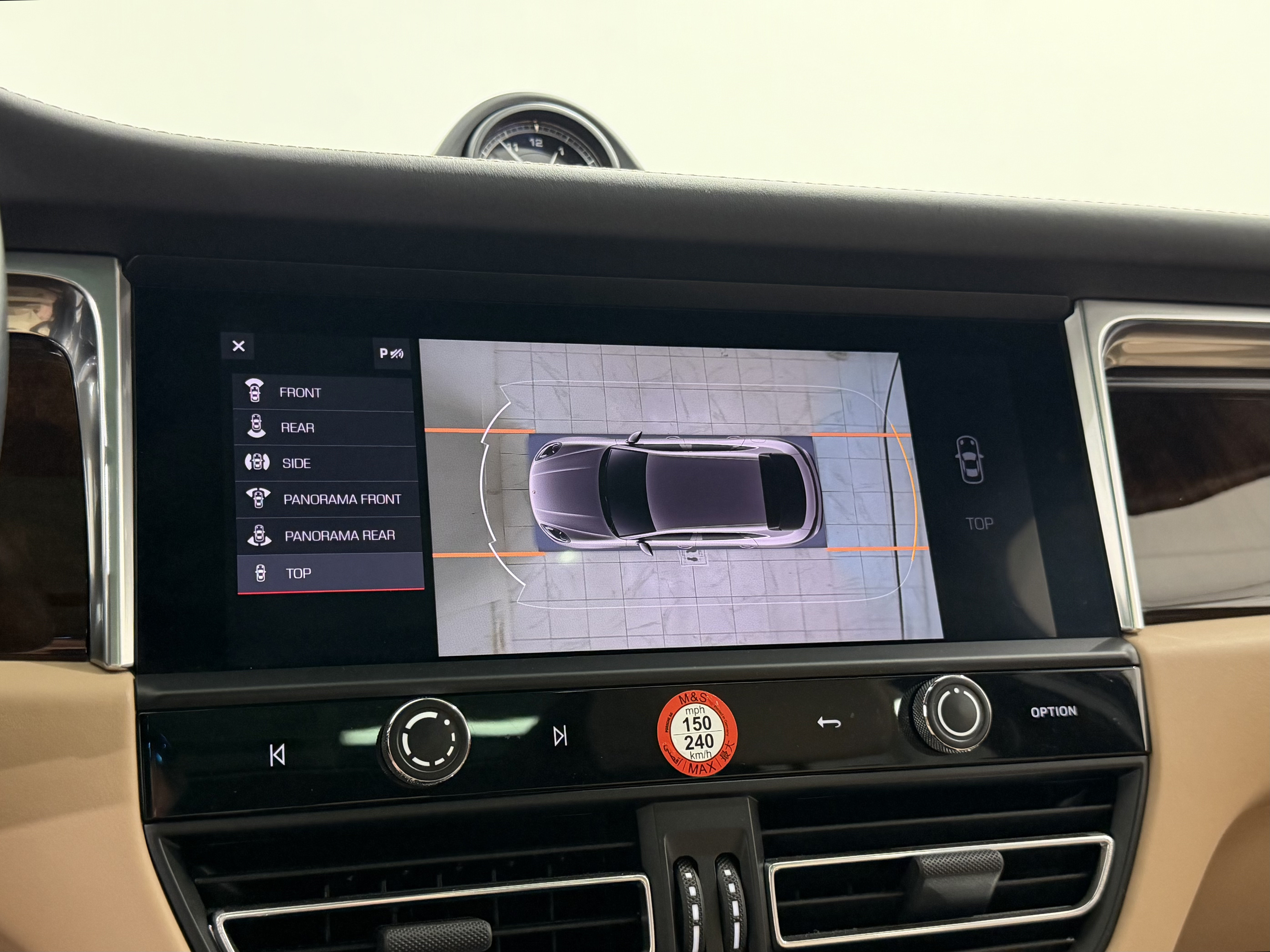Certified 2023 Porsche Macan S AWD/4WD image 46