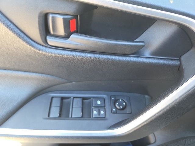 Used 2023 Toyota RAV4 LE image 31