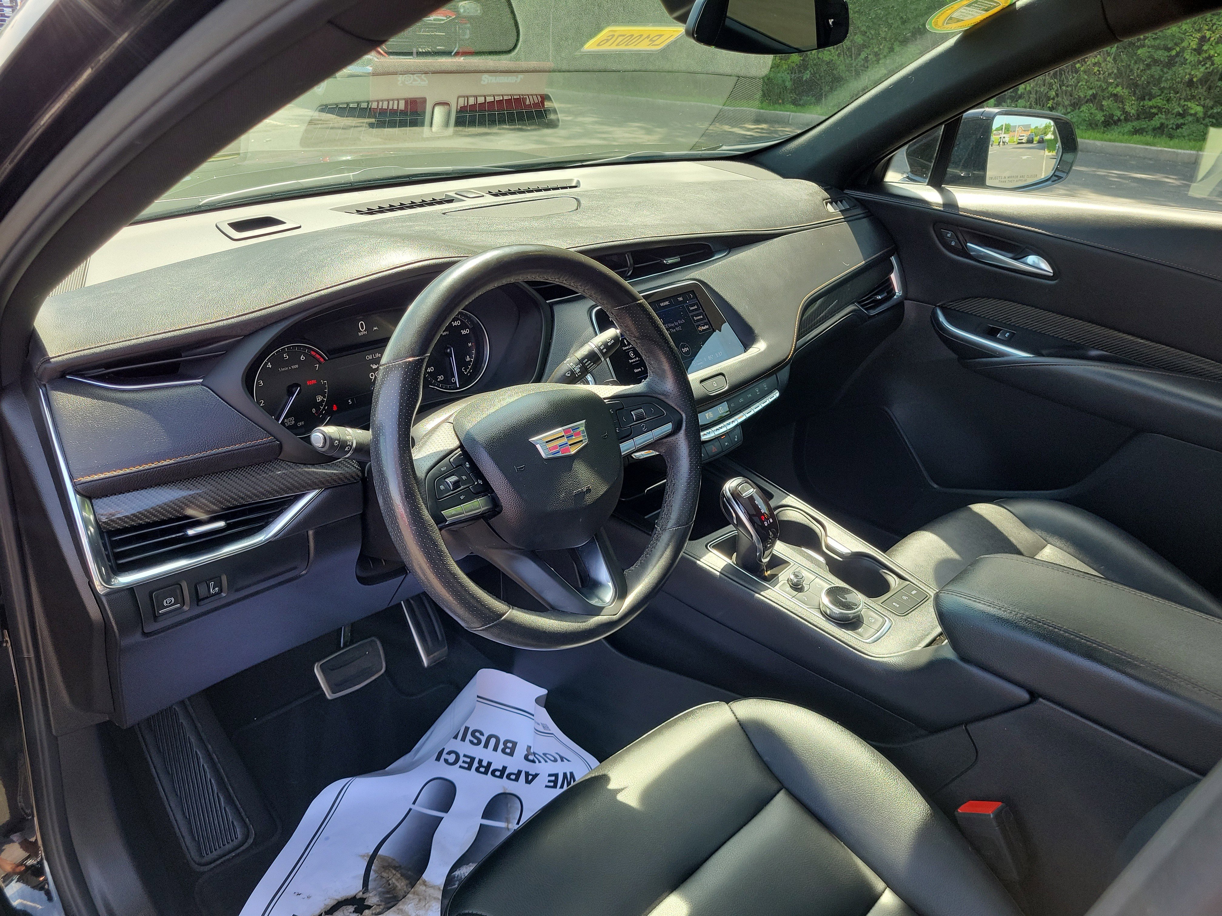 Used 2023 Cadillac XT4 Sport w/ Cold Weather Package AWD/4WD image 19