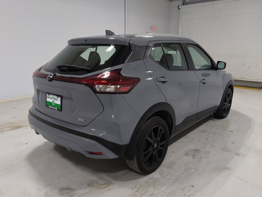 Used 2023 Nissan Kicks SV image 9