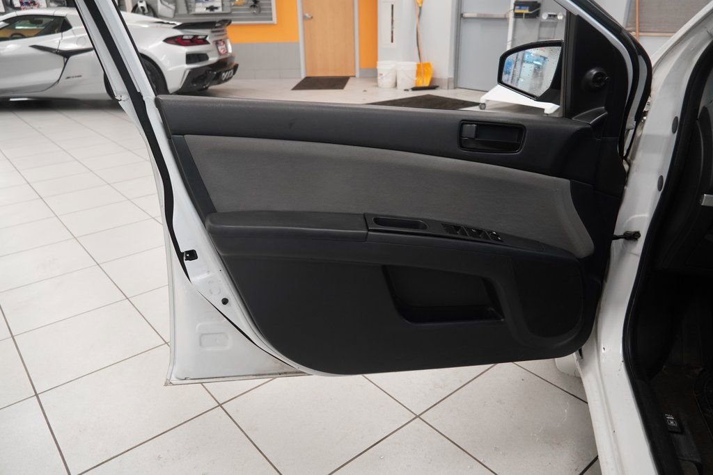 Used 2011 Nissan Sentra 2.0 image 5