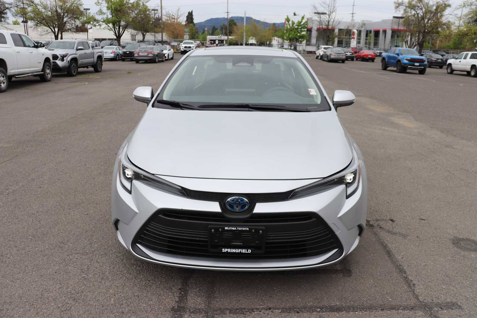 Certified 2024 Toyota Corolla XLE image 2