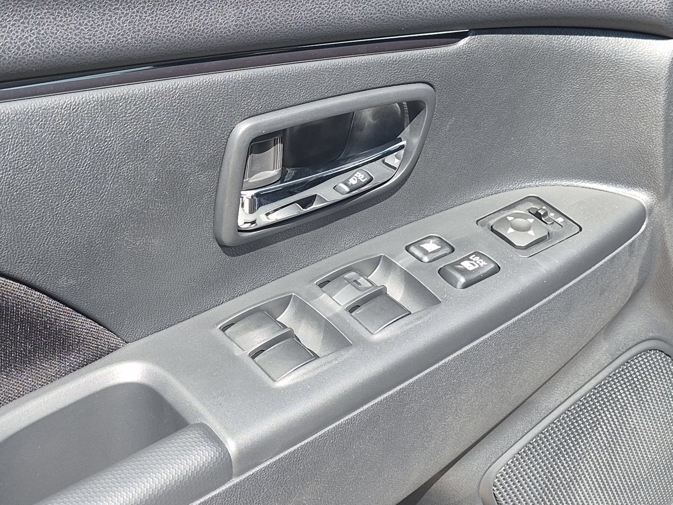 New 2027 Mitsubishi Outlander Sport LE AWD/4WD image 12