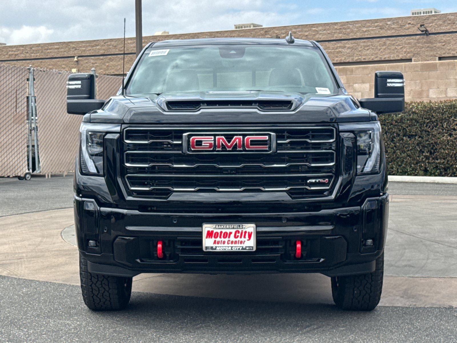 New 2026 GMC Sierra 2500 AT4 w/ AT4 Premium Plus Package AWD/4WD image 9