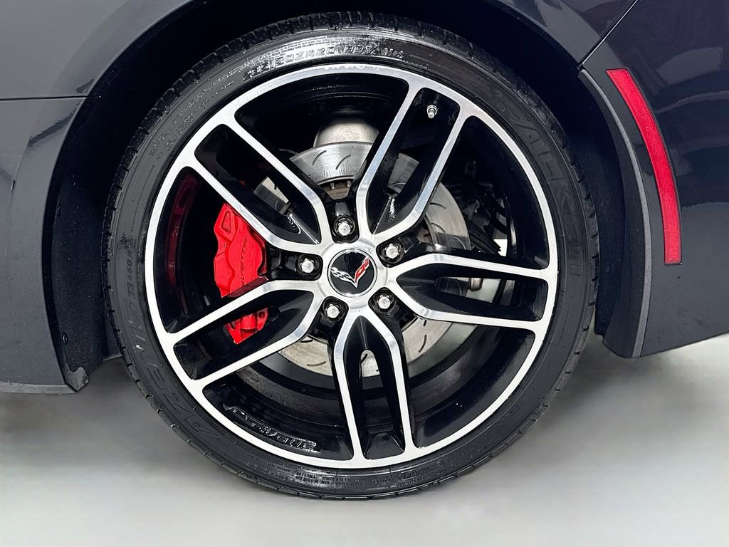 Used 2019 Chevrolet Corvette Stingray Coupe w/ Carbon Flash Badge Package RWD image 13