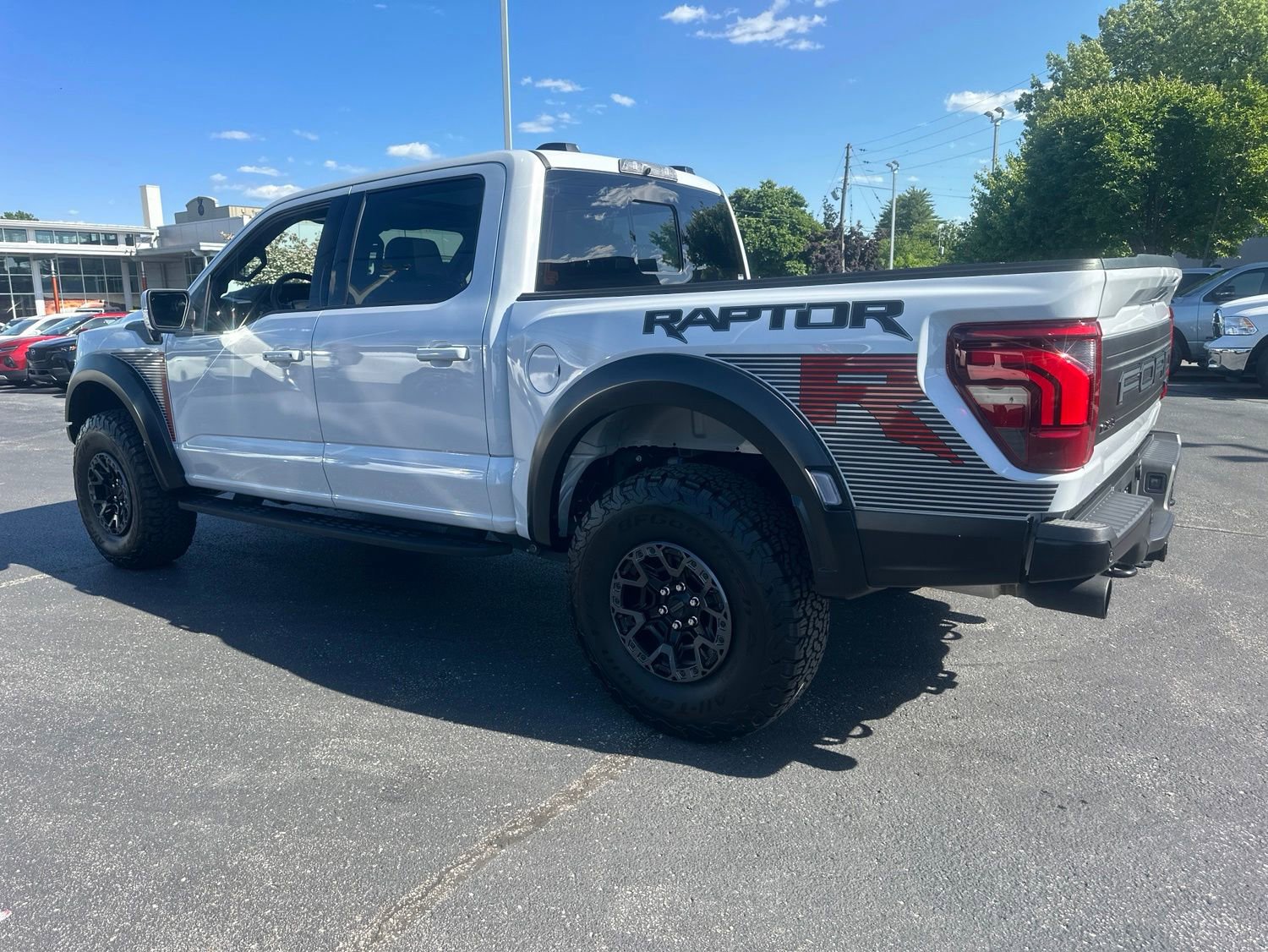 Used 2025 Ford F150 Raptor w/ Equipment Group 803A Raptor R AWD/4WD image 17