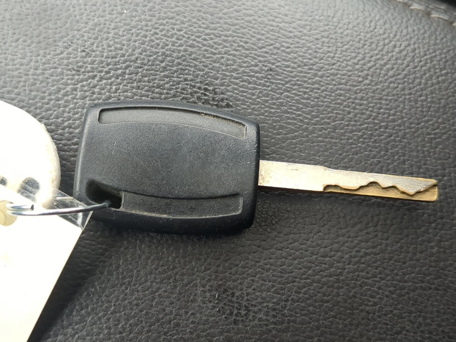 Used 2017 Ford Escape SE w/ Equipment Group 201A image 36