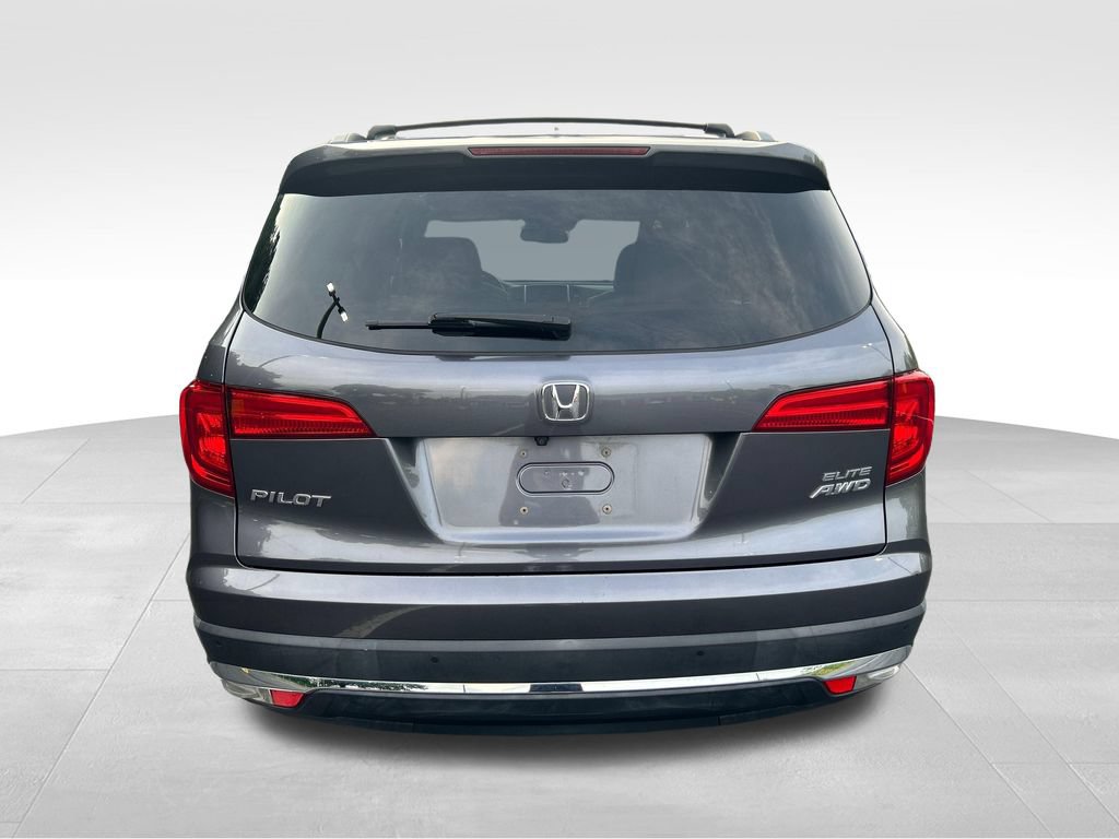 Used 2017 Honda Pilot Elite image 4