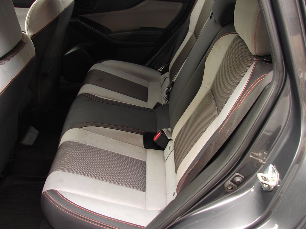 Used 2020 Subaru Crosstrek 2.0i Premium image 9