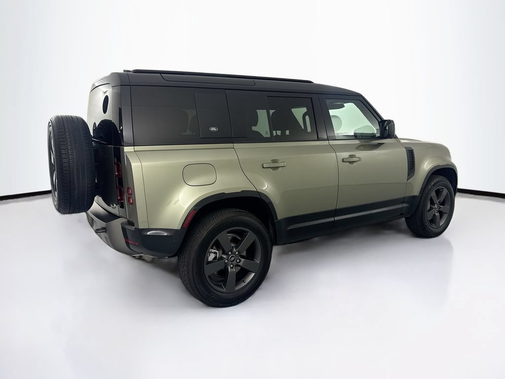 Used 2023 Land Rover Defender 110 X-Dynamic SE AWD/4WD image 5