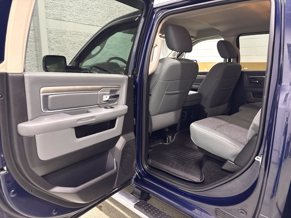 Used 2017 RAM 1500 Big Horn AWD/4WD image 31