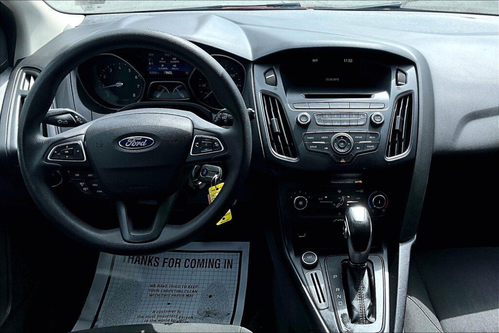 Used 2016 Ford Focus SE FWD image 7