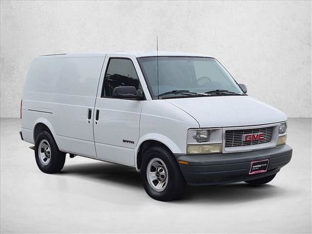 Used 2002 GMC Safari RWD image 3