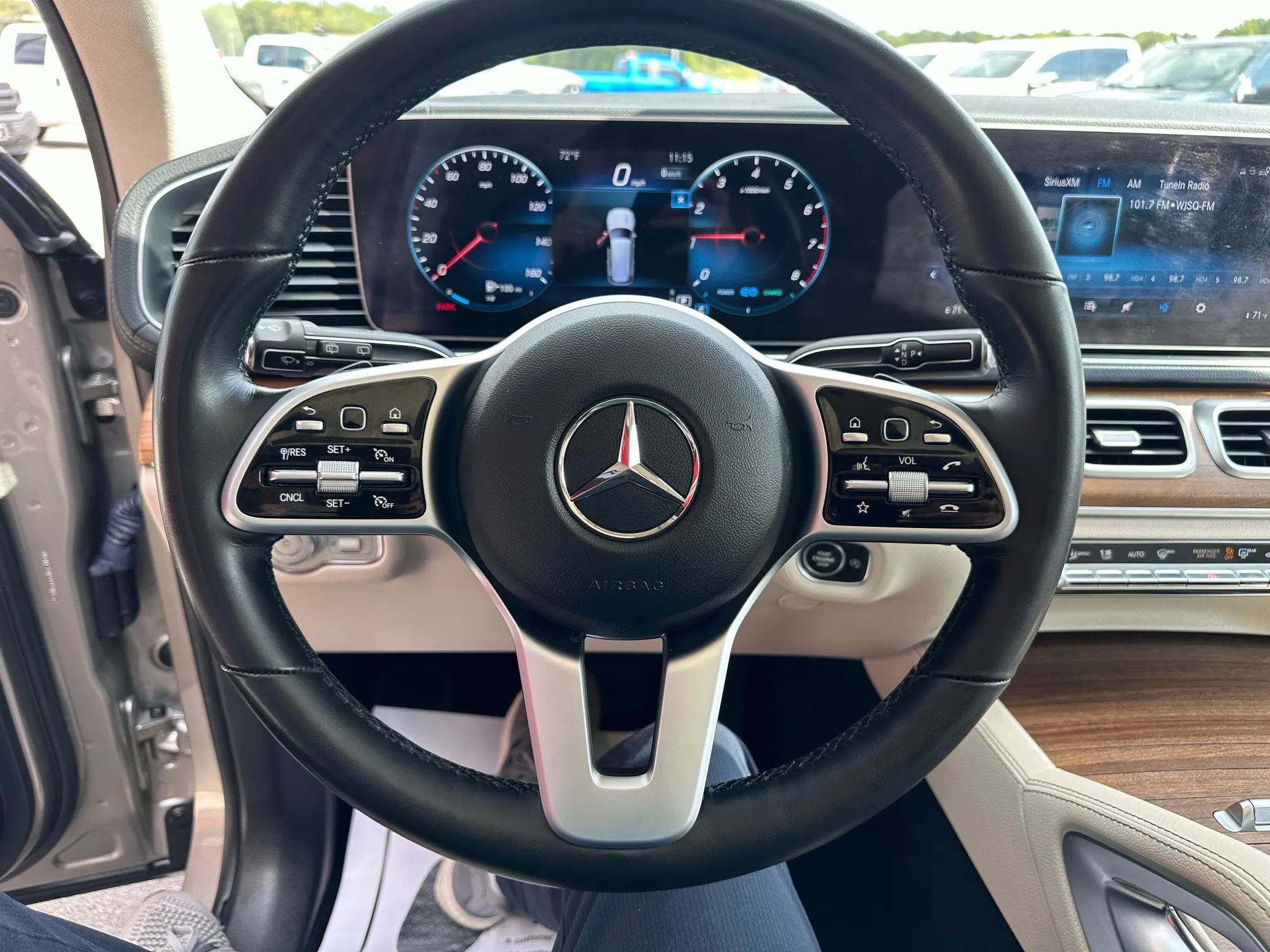 Used 2021 Mercedes-Benz GLS 450 4MATIC image 7