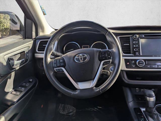 Used 2019 Toyota Highlander Limited image 24