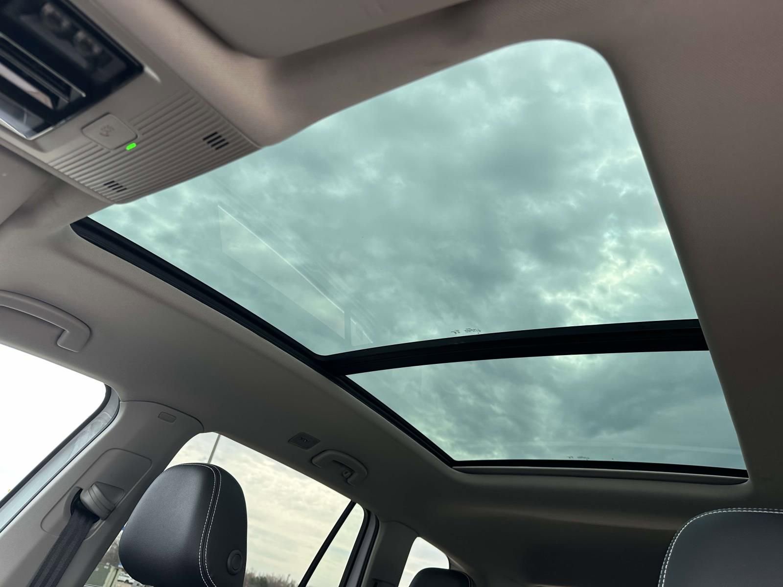 Certified 2024 Volkswagen Atlas SEL image 17