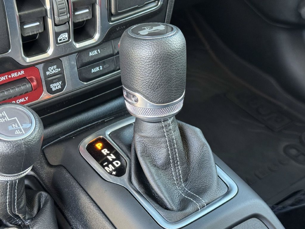 Used 2025 Jeep Wrangler Unlimited Rubicon w/ Safety Group AWD/4WD image 21