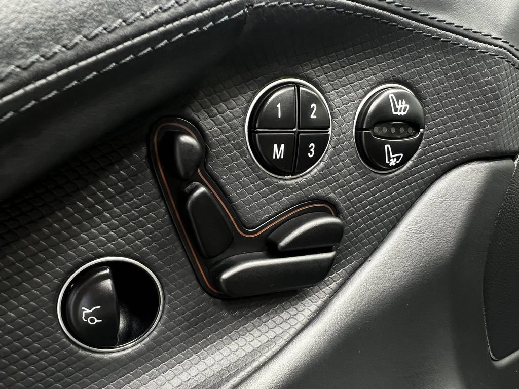 Used 2005 Mercedes-Benz SL 500 image 16