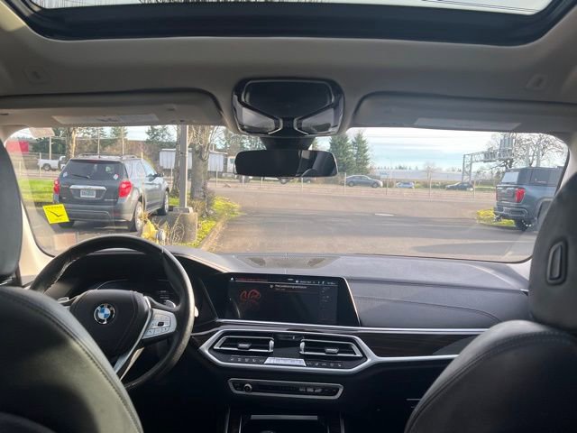 Used 2021 BMW X7 xDrive40i w/ Premium Package image 18