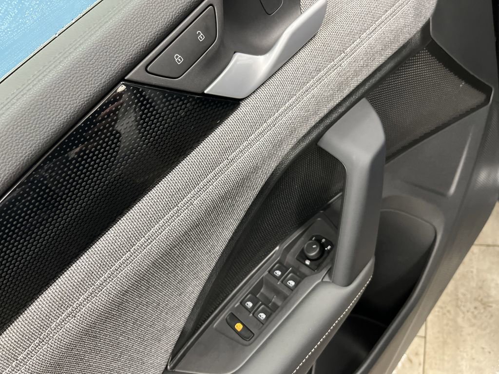 Used 2025 Volkswagen Tiguan S image 26