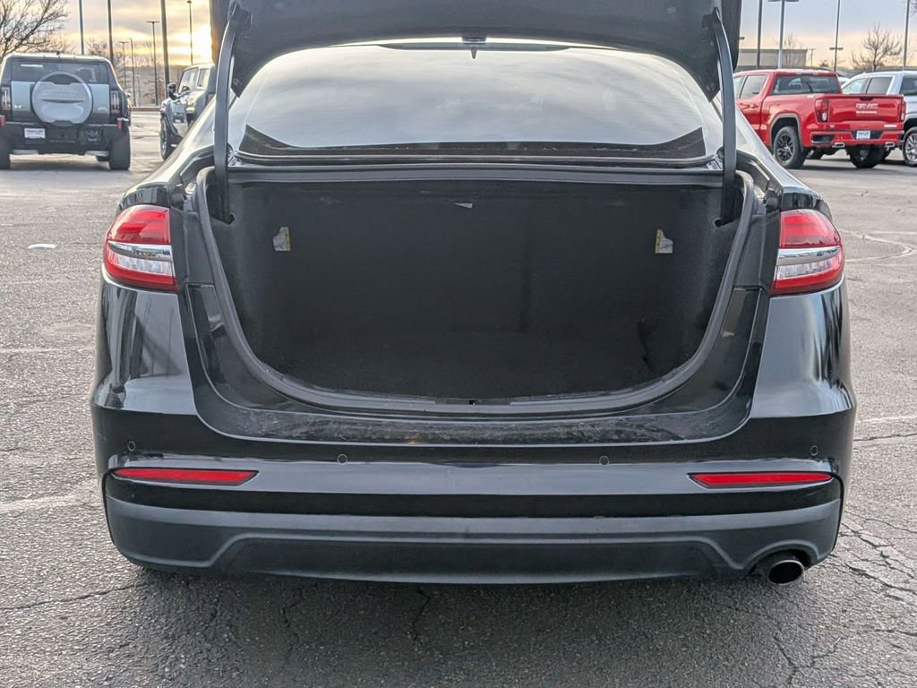 Used 2019 Ford Fusion SE image 34